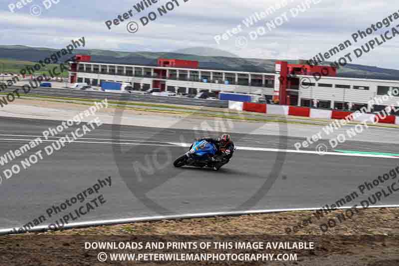 cadwell no limits trackday;cadwell park;cadwell park photographs;cadwell trackday photographs;enduro digital images;event digital images;eventdigitalimages;navarra;no limits trackdays;peter wileman photography;racing digital images;trackday digital images;trackday photos